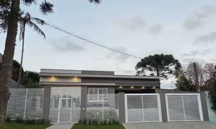 Casa à venda no Santo Inácio - Atrás o Parque Barigui