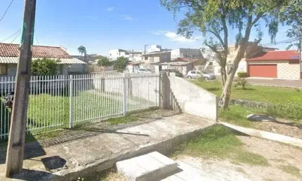 Casa à venda no cajuru – próxima ao terminal centenário