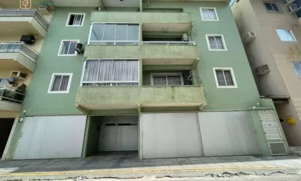 Apartamento com 2 dormitórios à venda, 74 m² por R$ 535.000,00 - Gravatá - Navegantes/SC