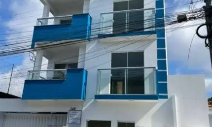 Apartamento com 2 dormitórios no centro em navegantes/sc.