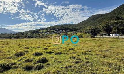 Terreno medindo 81.230m² de área localizado na  Praia da Armação Pântano  do Sul  Florianópolis SC.