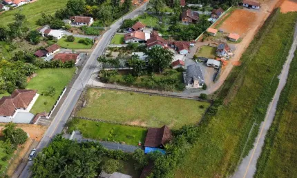 Terreno Estratégico em Pomerode: Testada Ampla, Murado e com Excelente Aproveitamento!