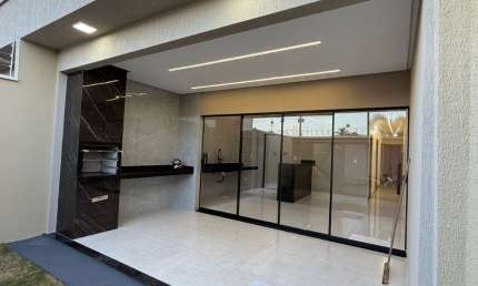 Casa à venda na Avenida Otávio Lúcio, 0, Setor Estrela Dalva, Goiânia