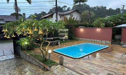 Casa com 3 dormitórios linear à venda, 255 m² por R$1.100.000, 00 - Vale dos Pinheiros