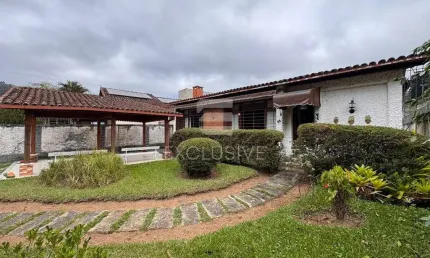 Casa com 3 dormitórios à venda, 258,40 m² por R$ 1.200.000 - Cônego - Nova Friburgo/RJ