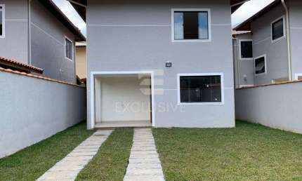Linda casa duplex de 90 mts² com 2 quartos, 2 suítes na Praça da Furunfa