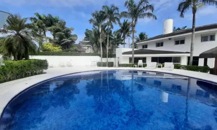 Casa em Condomínio para Venda em Guarujá, Balneário Praia do Pernambuco, 5 dormitórios, 5 suítes, 8 banheiros, 5 vagas