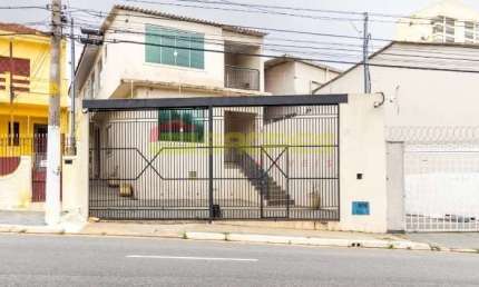 Casa comercial disponível para Venda e Locação - Santana
