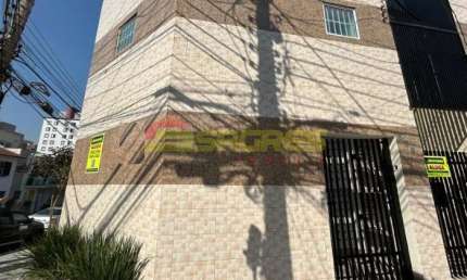 Prédio comercial com 06 salas, Santana por: R$4.800,00