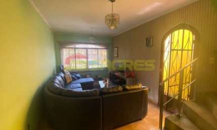 Sobrado com 03 dormitórios - 153 m² por R$ 800.000,00