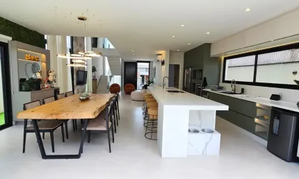 Casa de Condomínio com 4 Quartos à venda, 268m² - Lot. Reserva Ermida II