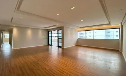 Apartamento com 4 quartos para alugar no Brisamar, João Pessoa 