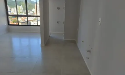 Ótimo apartamento com 3 dormitórios ao lado prefeitura
