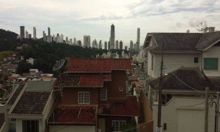 Casa com 3 quartos à venda na Rua Vietnã, Nações, Balneário Camboriú