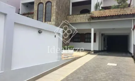 Casa para Venda em Volta Redonda / RJ no bairro Niterói