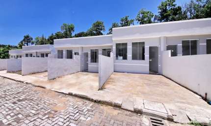 Casa para Venda em Volta Redonda / RJ no bairro Roma