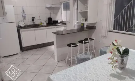 Casa para Venda em Volta Redonda / RJ no bairro Ponte Alta