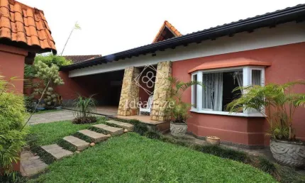 Casa para Venda em Volta Redonda / RJ no bairro Jardim Europa