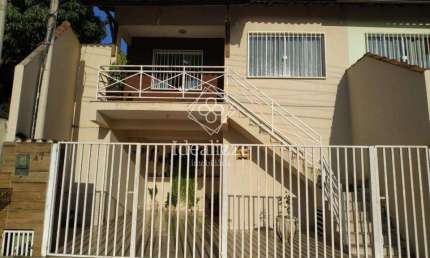 Casa para Venda em Volta Redonda / RJ no bairro Roma