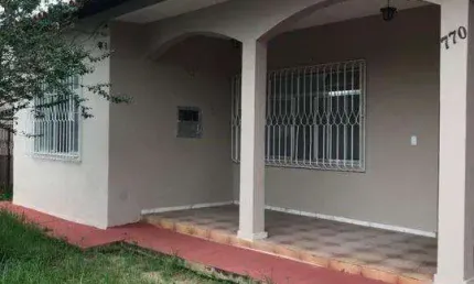 Casa para Venda em Pinheiral / RJ no bairro Bela Vista/ Varjão
