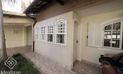 Casa para Venda em Volta Redonda / RJ no bairro Jardim Tiradentes