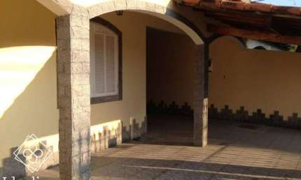 Casa para Venda em Volta Redonda / RJ no bairro São Luís