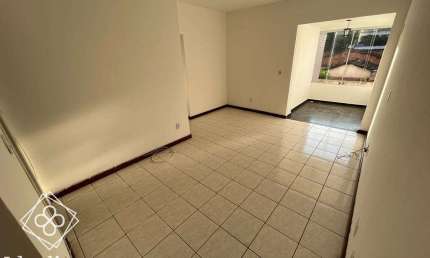 Apartamento para Venda em Volta Redonda / RJ no bairro Vila Mury