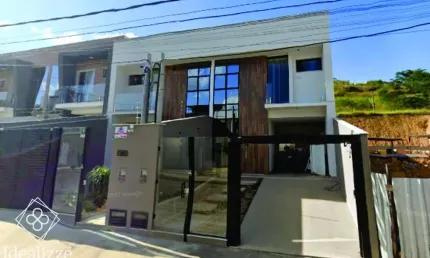 Casa para Venda em Volta Redonda / RJ no bairro Jardim Provence
