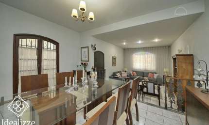Casa para Venda em Volta Redonda / RJ no bairro Jardim Amália