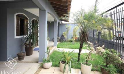 Casa para Venda em Volta Redonda / RJ no bairro Morada da Colina
