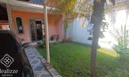 Casa para Venda em Volta Redonda / RJ no bairro 249