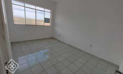 Casa para Venda em Volta Redonda / RJ no bairro Retiro