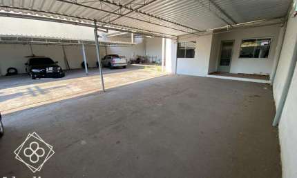 Comercial para Venda em Volta Redonda / RJ no bairro Aterrado