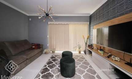 Casa para Venda em Volta Redonda / RJ no bairro Morada da Colina