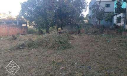 Lote para Venda em Volta Redonda / RJ no bairro Retiro