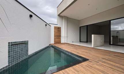Casa para Venda em Volta Redonda / RJ no bairro Jardim Belvedere