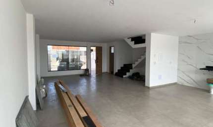 Seu Refúgio Sofisticado no Bougainville – Casa com vista privilegiada e área gourmet