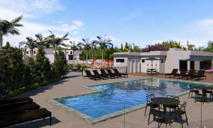 Casa Nova, não geminada, com 2 quartos, quintal, garagem e entrada parcelada – Barra Mansa/RJ