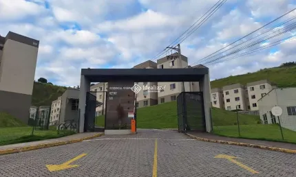 Apartamento 2 quartos em condomínio fechado no retiro
