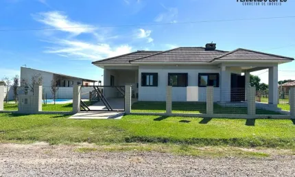 Casa com 2 quartos à venda na Arroio Do Sal, 003, Quatro Lagos, Arroio do Sal