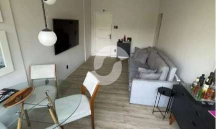 Lindo apartamento com 3 quartos, sendo 2 suites e vaga ,colado ao Campo Sao Bento - 870mil  Icarai
