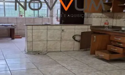 SOBRADO A VENDA COM EDICULA AMPLA AO FUNDO, COM 5 DOMRITORIOS + 02 DORMITORIOS NA EDICULA - 440 M2 POR R$ 1.200.000,00 - VILA VALENCA - SAO VICENTE/SP