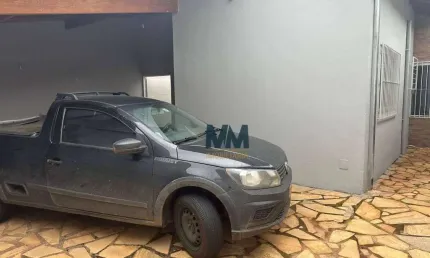 Casa com 3 quartos à venda na Rua Leopoldo Antônio da Cruz, Jardim Maracanã, Uberaba