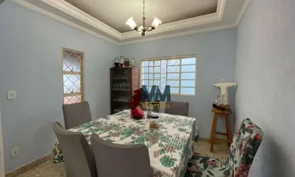 Casa com 3 quartos à venda na Rua Luciano Justiniano Ribeiro, Jardim Maracanã, Uberaba