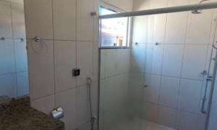 Casa com 4 quartos à venda na Rua Antônio Gomes Pires Júnior, São José, Uberaba, 400 m2 por R$ 580.000