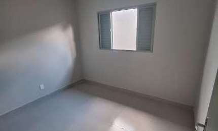 Casa com 3 quartos à venda na Rua Búzios, Jardim Copacabana, Uberaba, 100 m2 por R$ 250.000