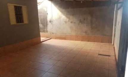 Casa com 2 quartos à venda na Rua Maria Barra Borges, Conjunto José Vallim de Melo, Uberaba, 112 m2 por R$ 160.000