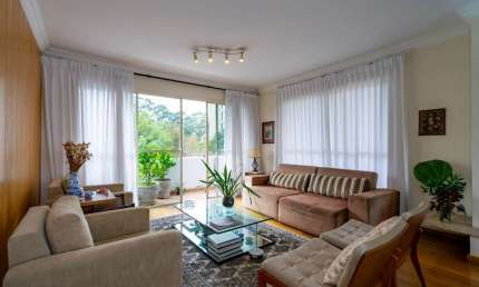 Apartamento tipo para venda com 3 quartos, sendo 1 suíte, 185m²