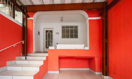 Sobrado para venda com 2 quartos, sendo 1 suíte, 195m²