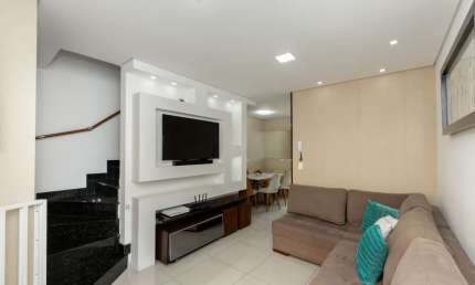 Casa no condomínio Condomínio Covello para venda com 2 quartos, sendo 2 suítes, 68m²